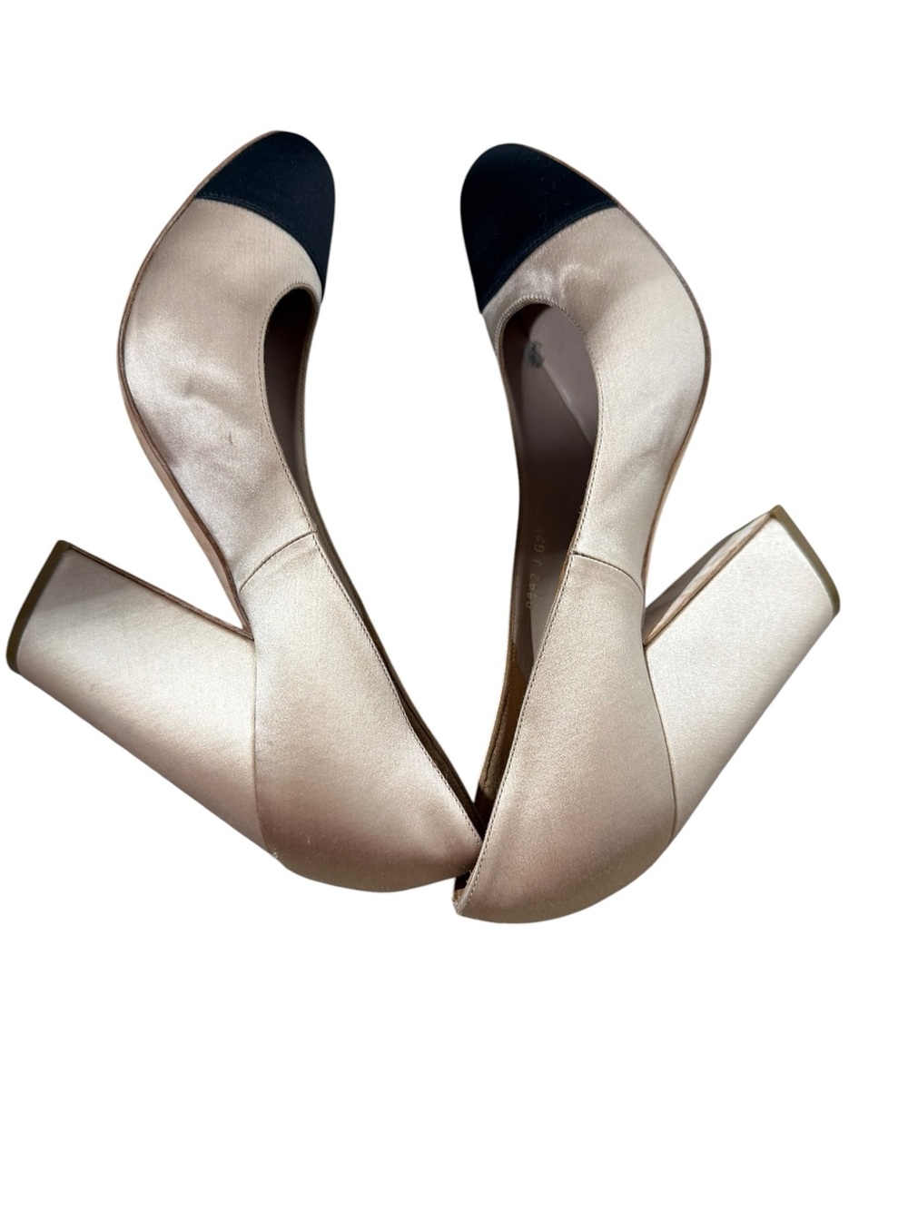 CHANEL 09A Satin Cap Toe Block Heel Pumps Nude Black CC Logo Size 39C - Picture 10 of 13
